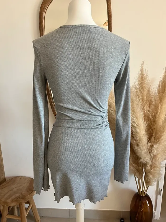 Robe moulante grise Kira Store - photo numéro 6