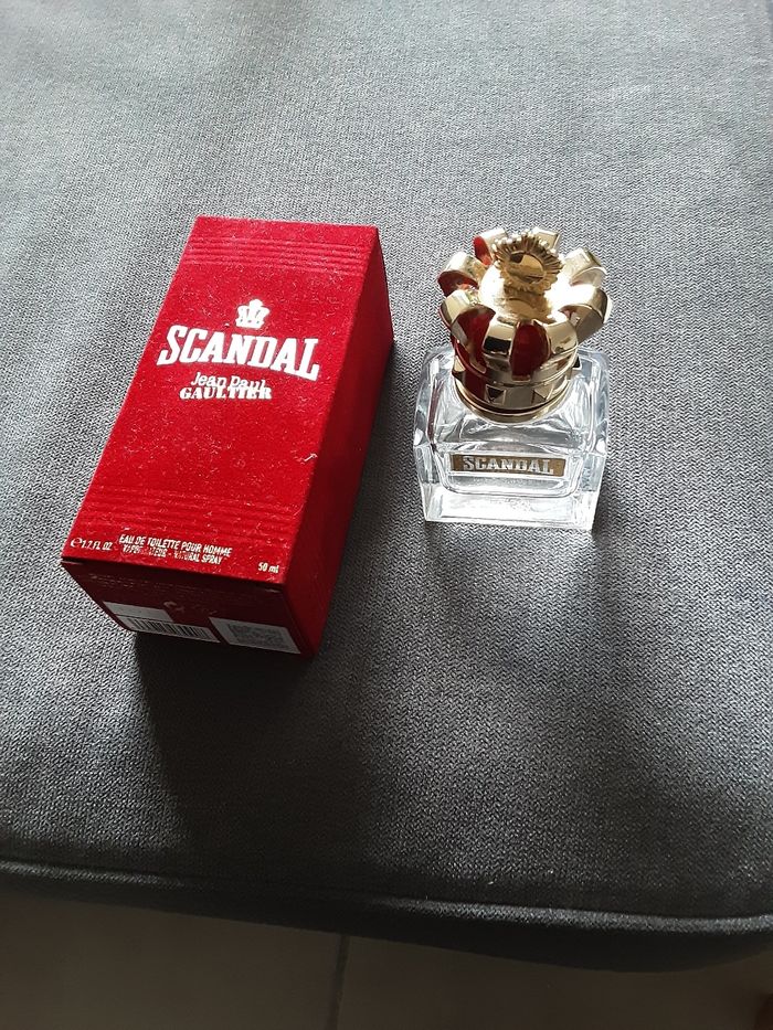 Vaporisateur vide de 50ml avec sa boîte marque jean Paul gaultier Scandal - photo numéro 3