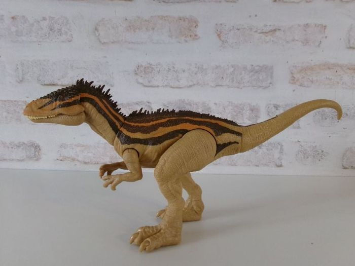 Dinosaure carcharodontosaurus ravageur Jurassic World