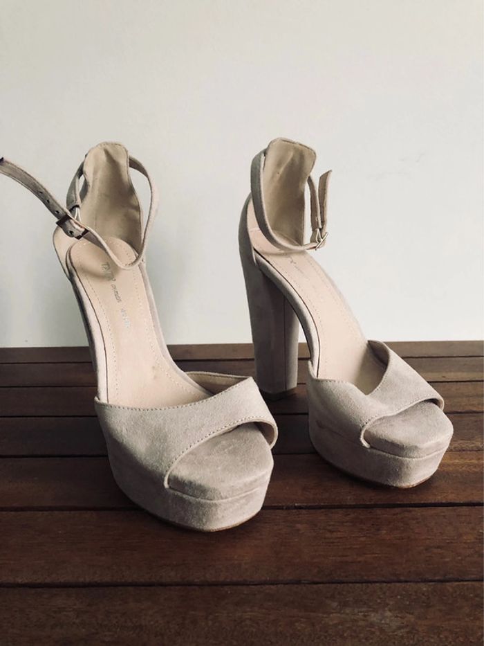 Sandales à talons