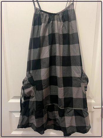 Robe Nikita taille XS carreaux gris noir