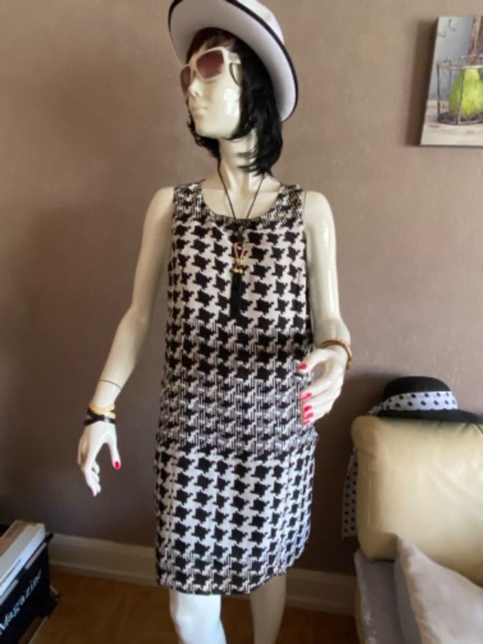 Robe tunique Vila T M noire/blanche !