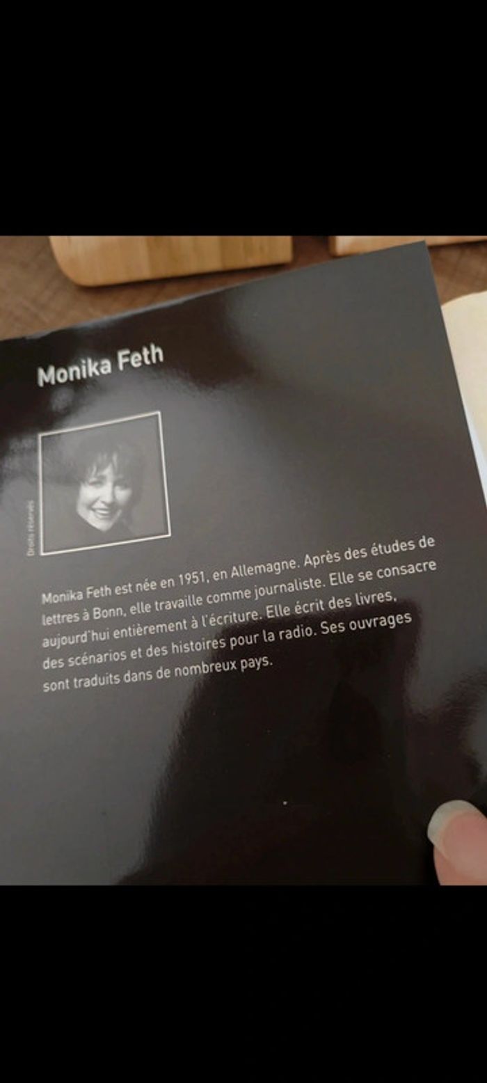 📚Le cueilleur de fraises de Monika Feth - photo numéro 6