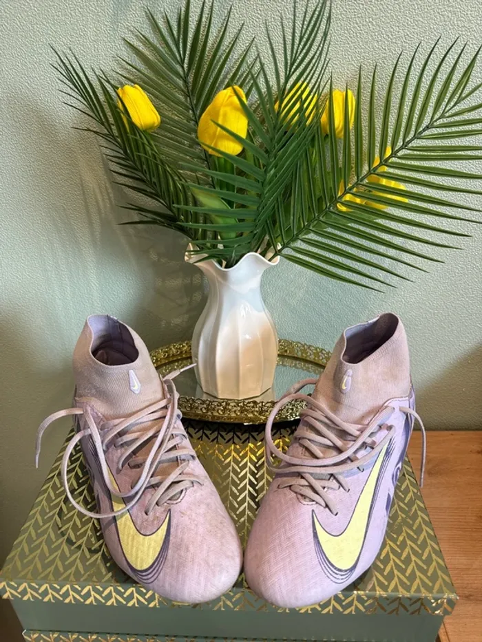Chaussures de foot mercurial Nike 39