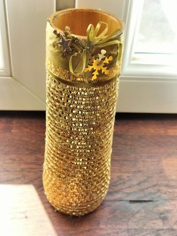 Vase doré