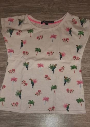 a vendre t shirt.taille 4ans