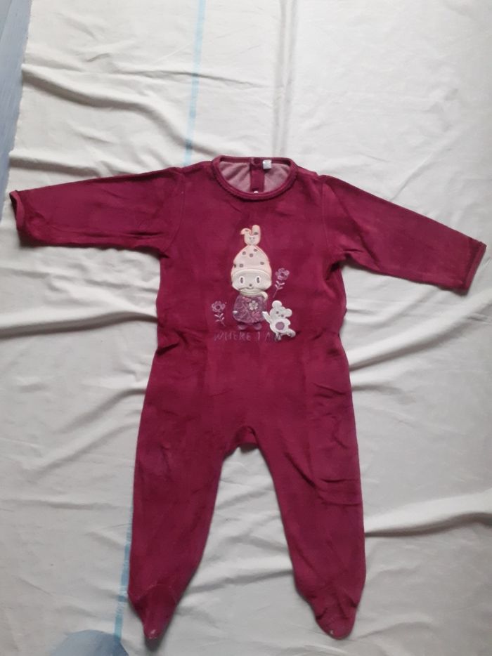 Babygros framboise motif petite fille