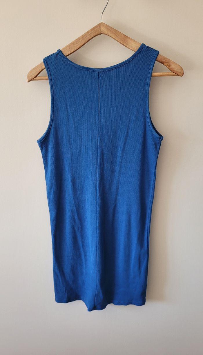 Robe moulante - photo numéro 3