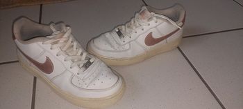 Baskets Nike AF1 cuir blanc T. 38,5