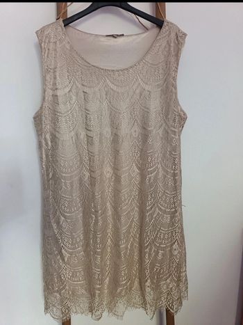 Robe mi longue dentelle crème