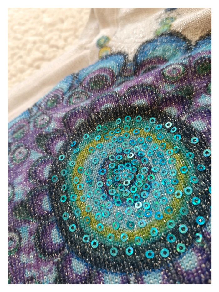 Pull Desigual beige à sequins et motifs mandalas bleus - bohème chic -- - photo numéro 2