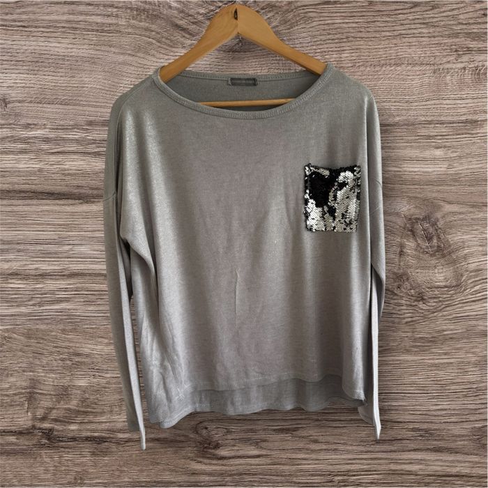 Blouse manches longues gris argenté avec strass noir made in italy taille 40 L