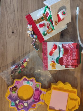 Lot Polly pocket réservé