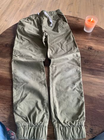 Cargo kaki