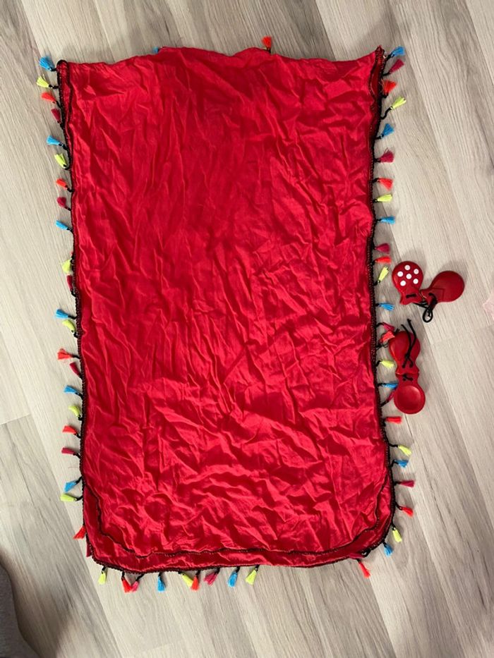 Robe à pompons 12 ans et castagnettes - photo numéro 2