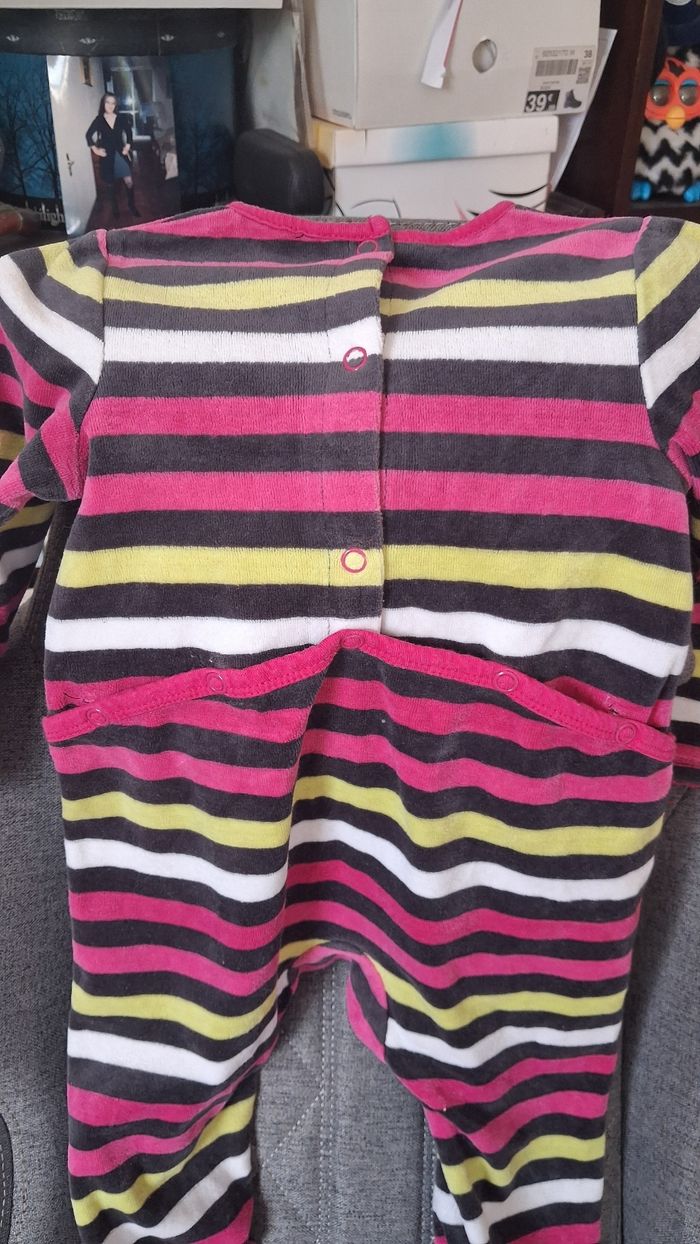 Lot pyjamas 18 mois - photo numéro 3