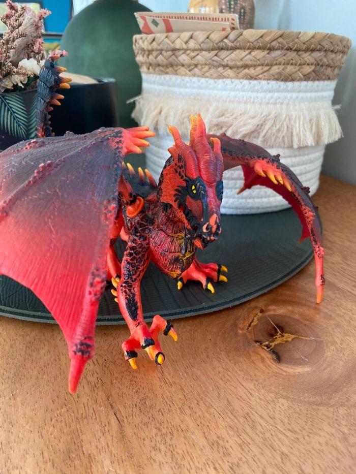 Dragon de lave Schleich