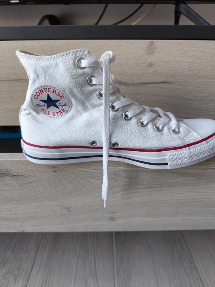 Converse montantes blanches - photo numéro 3