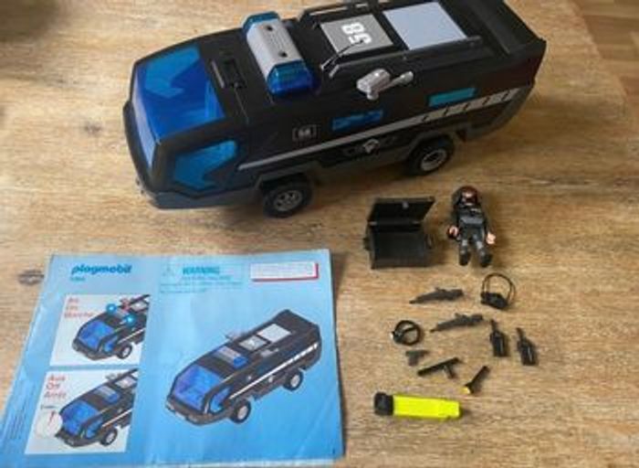 Camion intervention police playmobil