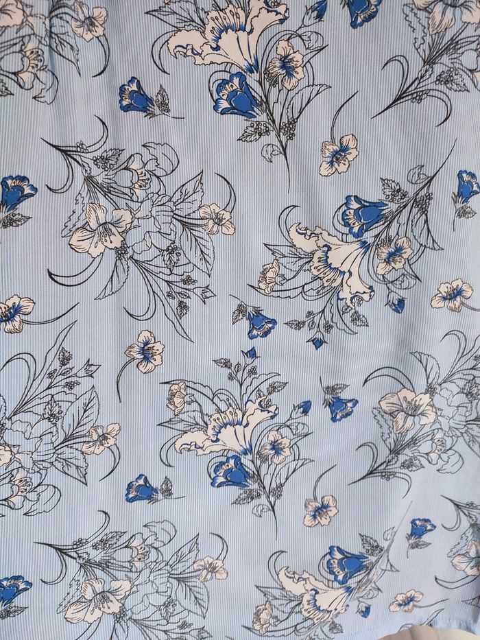 Blouse à fleurs - photo numéro 3