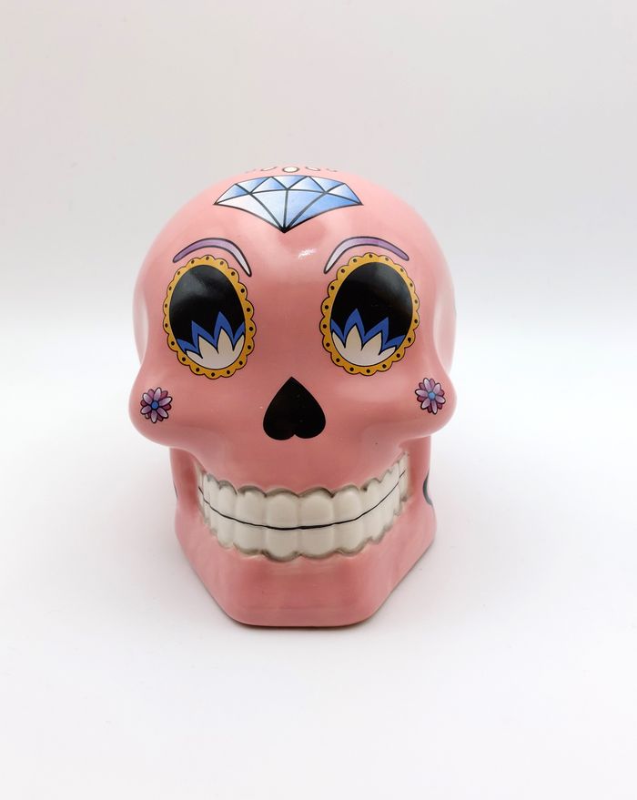 Tirelire tête de mort céramique rose Puckator style mexicain comme dans le film Coco hauteur 10 cm - photo numéro 2