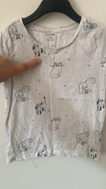 TEE shirt fille taille 4 ans