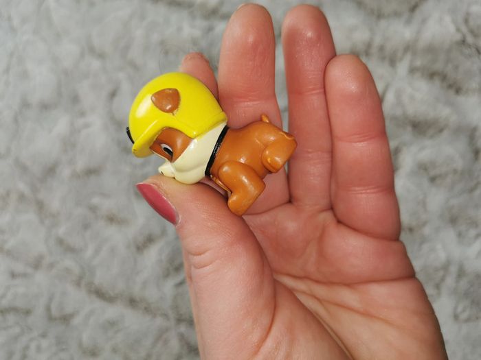 Figurine Pat Patrouille casque jaune - photo numéro 4