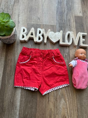 - Short Kiabi      - 12 mois - Très bon état 