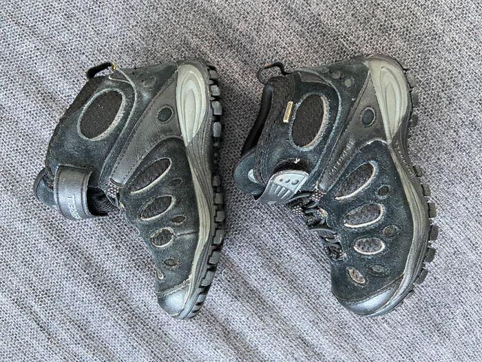 Bottines Randonnée Imperméables Enfant – Pointure EUR 28 - photo numéro 2