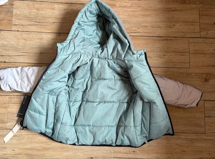 Doudoune réversible réfléchissante IKKS taille 4 ans. Neuve étiquetée - photo numéro 4