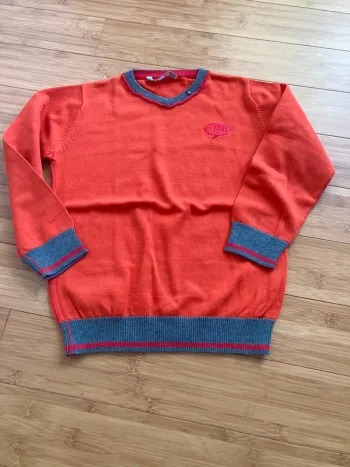 7 ans - Pull fin sans aucun accrocs ni bouloches -
