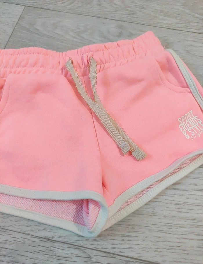 🌸 Joli short fille neuf 🌸 - photo numéro 3