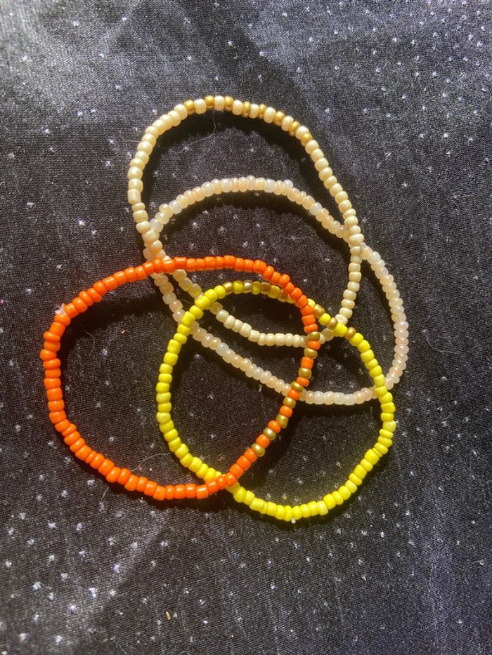 Bracelets jaunes oranges - photo numéro 2