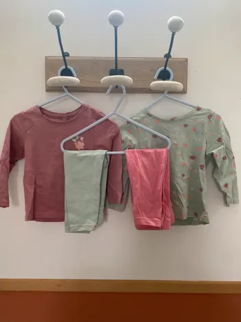 2 ensembles t-shirt/legging orchestra 18 mois