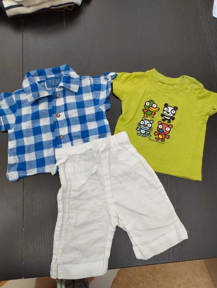 Lot vêtement bébé 3 mois 1 pantalon léger + 2 hauts