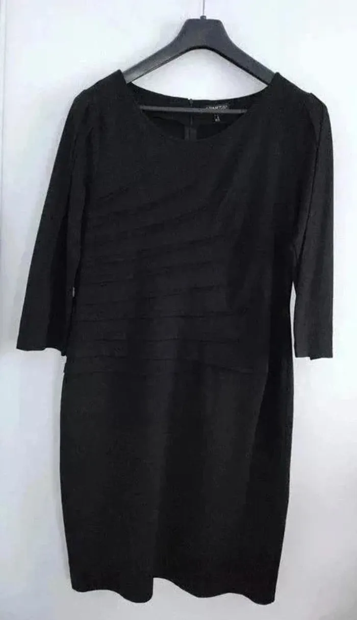 Robe noire chic - Apart - taille 46/48