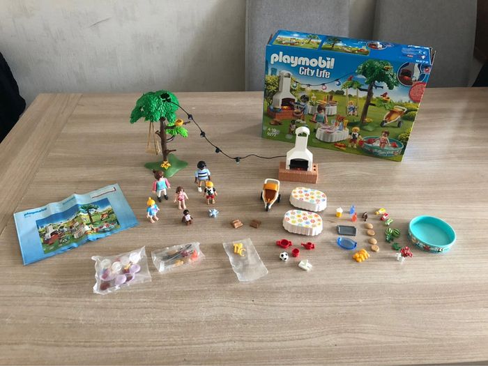 Famille et barbecue estivale playmobil 9272