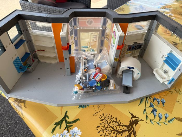 Playmobil clinique - photo numéro 2