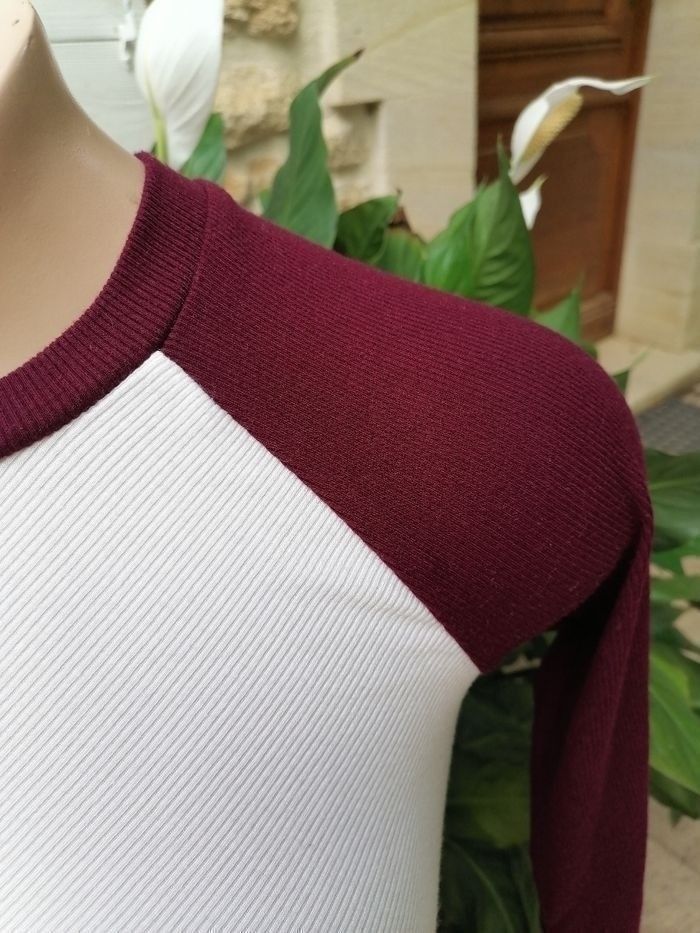Petit pull léger manches 3/4 Bershka taille XS soit taille 14 ans - photo numéro 7