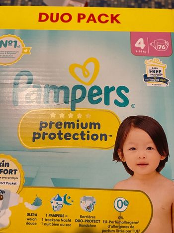 Couche Pampers taille 4