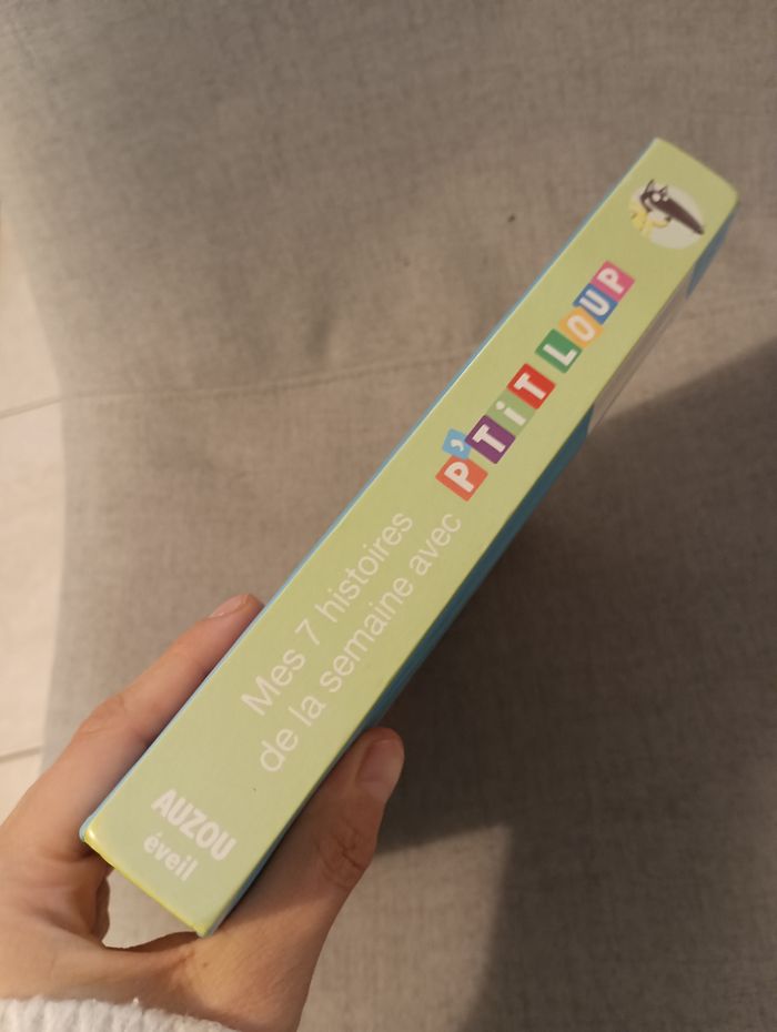 Gros livre mes histoires de la semaine avec p'tit loup - photo numéro 2
