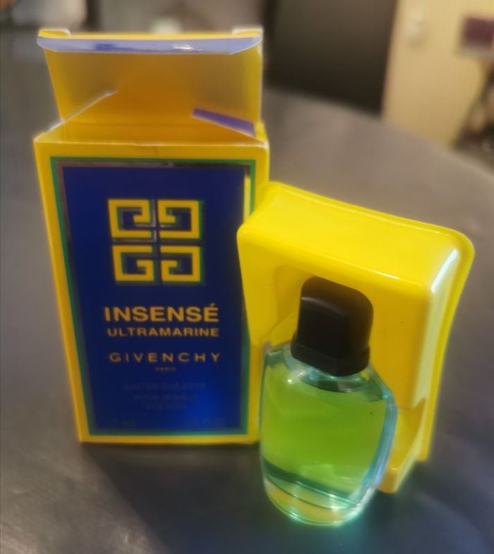 Miniature Collection Insensé Givenchy