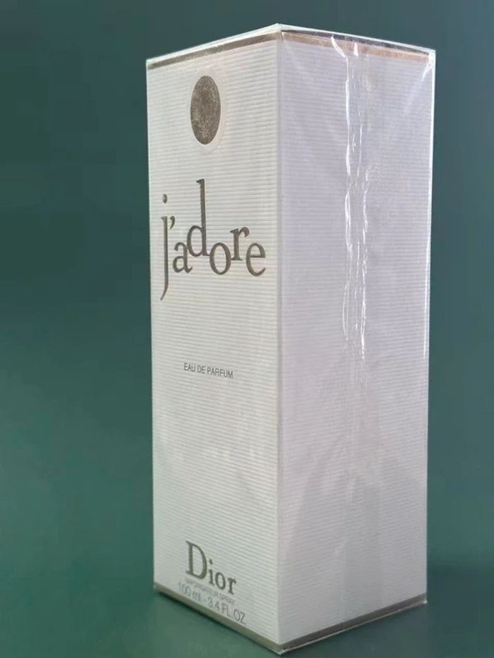 Neuf avecé tiquette·Jadore - photo numéro 2