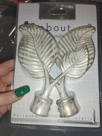 Embout tringle a rideau