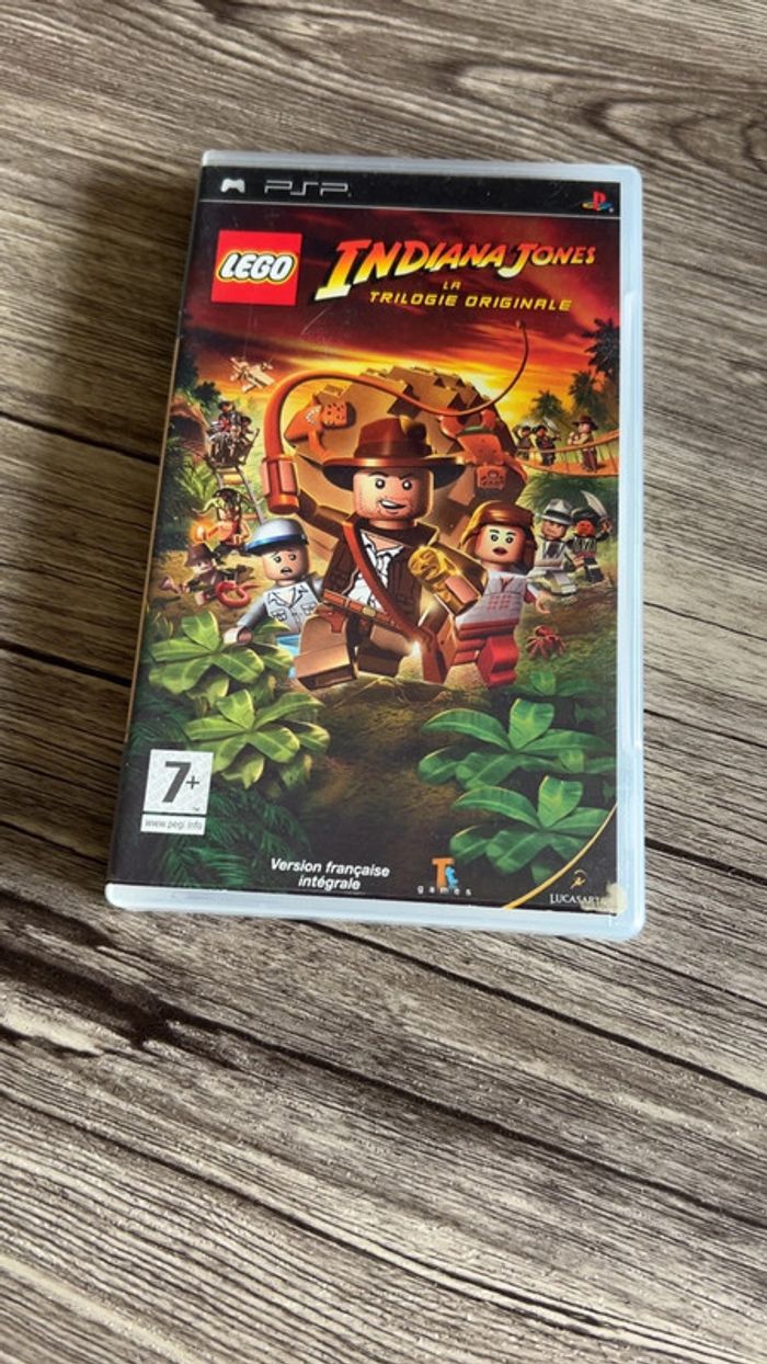 Jeu PSP Indiana Jones la trilogie originale