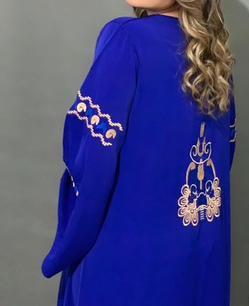 Robe longue style caftan en crêpe de soie