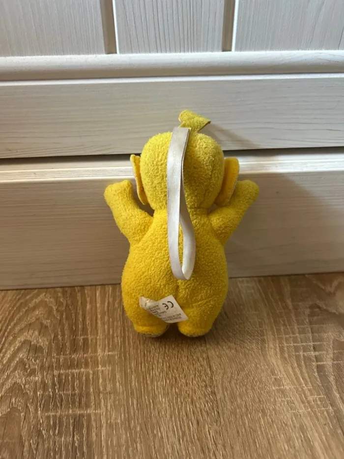 Petite peluche Lala Teletubbies / 1996 / Très bon état / vintage /  envoie rapide - photo numéro 2