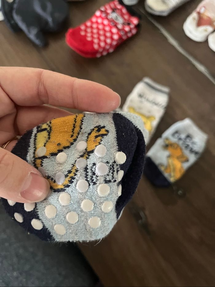 Lot 2 paires de chaussettes antidérapantes - photo numéro 3