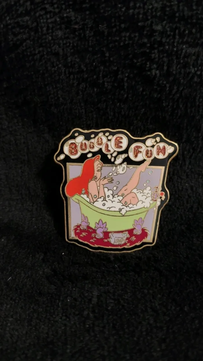 Pin's Disney Jessica rabbit