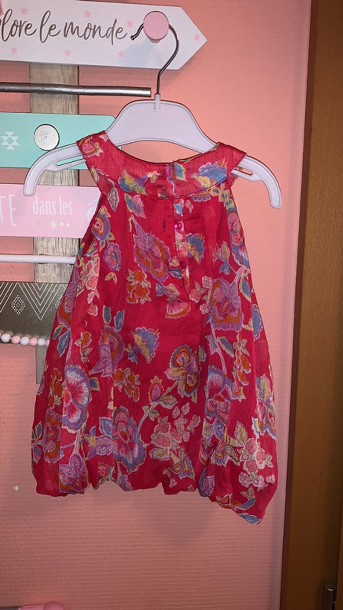 Robe fleurie taille 6 mois - photo numéro 2